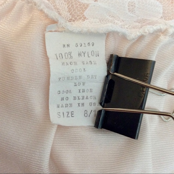 Vintage blush pink housecoat lace tie front. - Picture 7 of 8